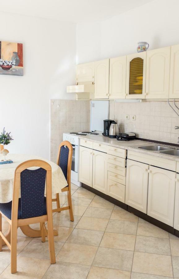 Apartment Sv. Marak Risika Bagian luar foto