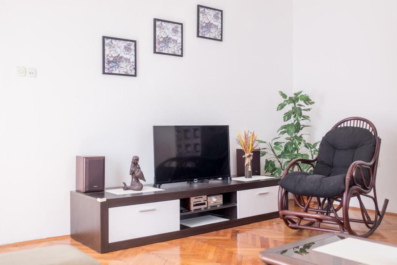 Apartment Sv. Marak Risika Bagian luar foto