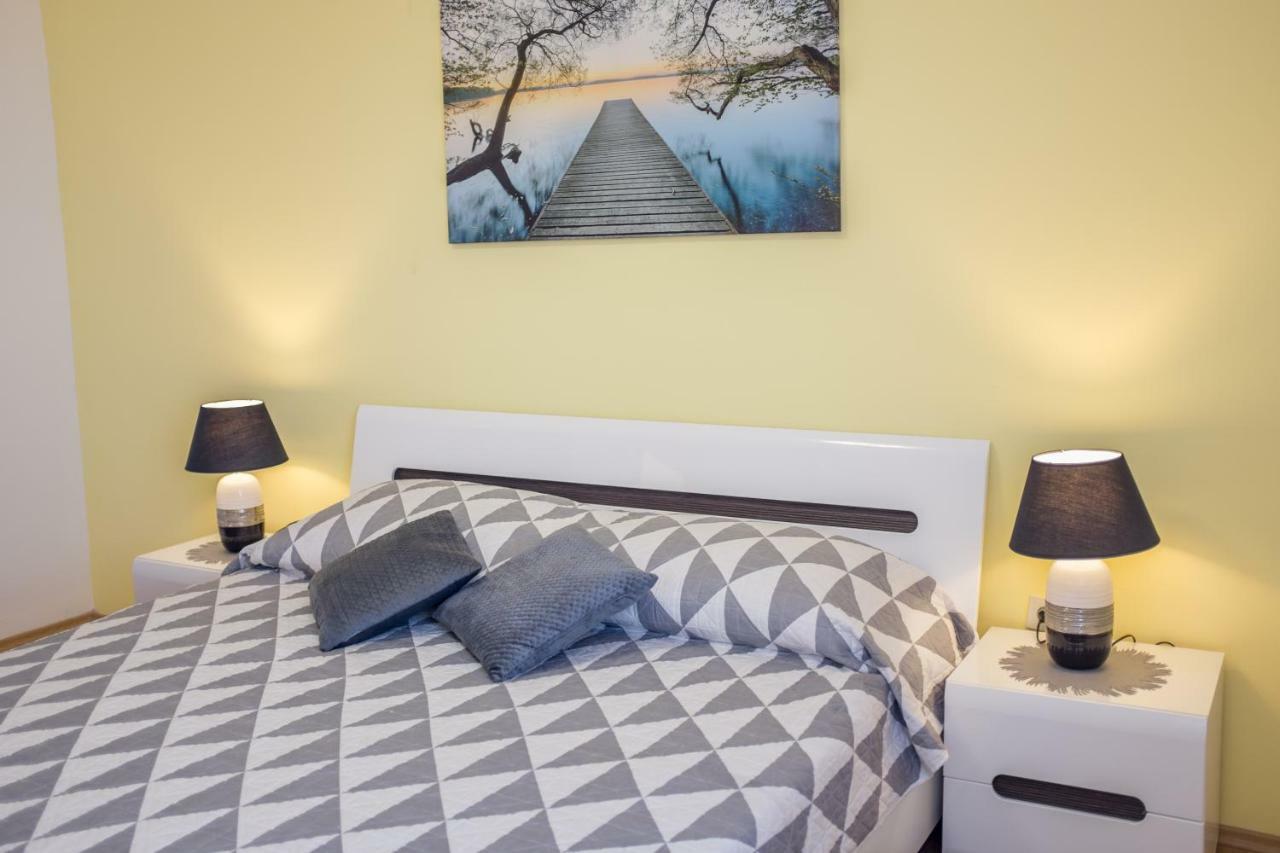 Apartment Sv. Marak Risika Bagian luar foto