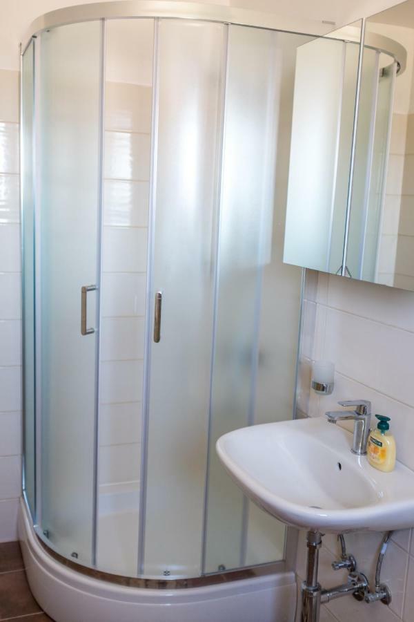 Apartment Sv. Marak Risika Bagian luar foto